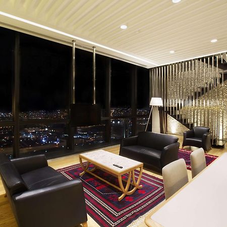 Doubletree By Hilton Istanbul-Avcilar Hotel Exterior photo Interior of a penthouse apartment