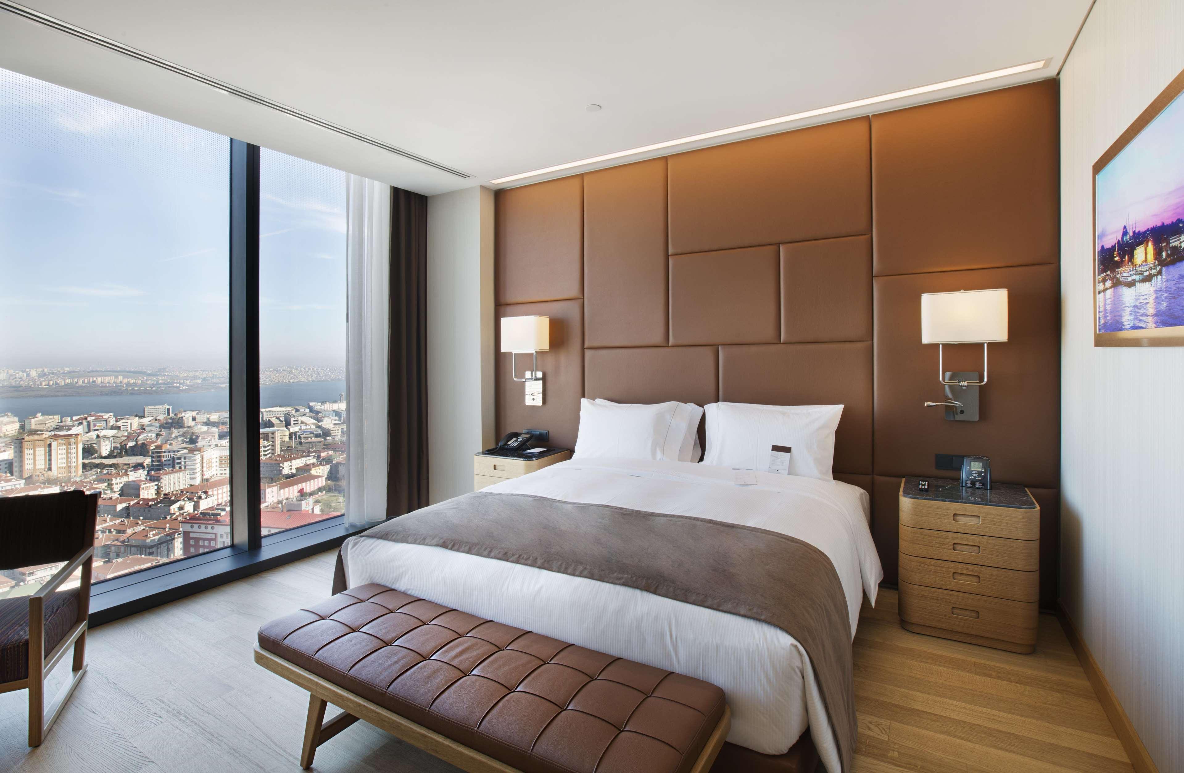 Doubletree By Hilton Istanbul-Avcilar Hotel Exterior photo A bedroom at the hotel