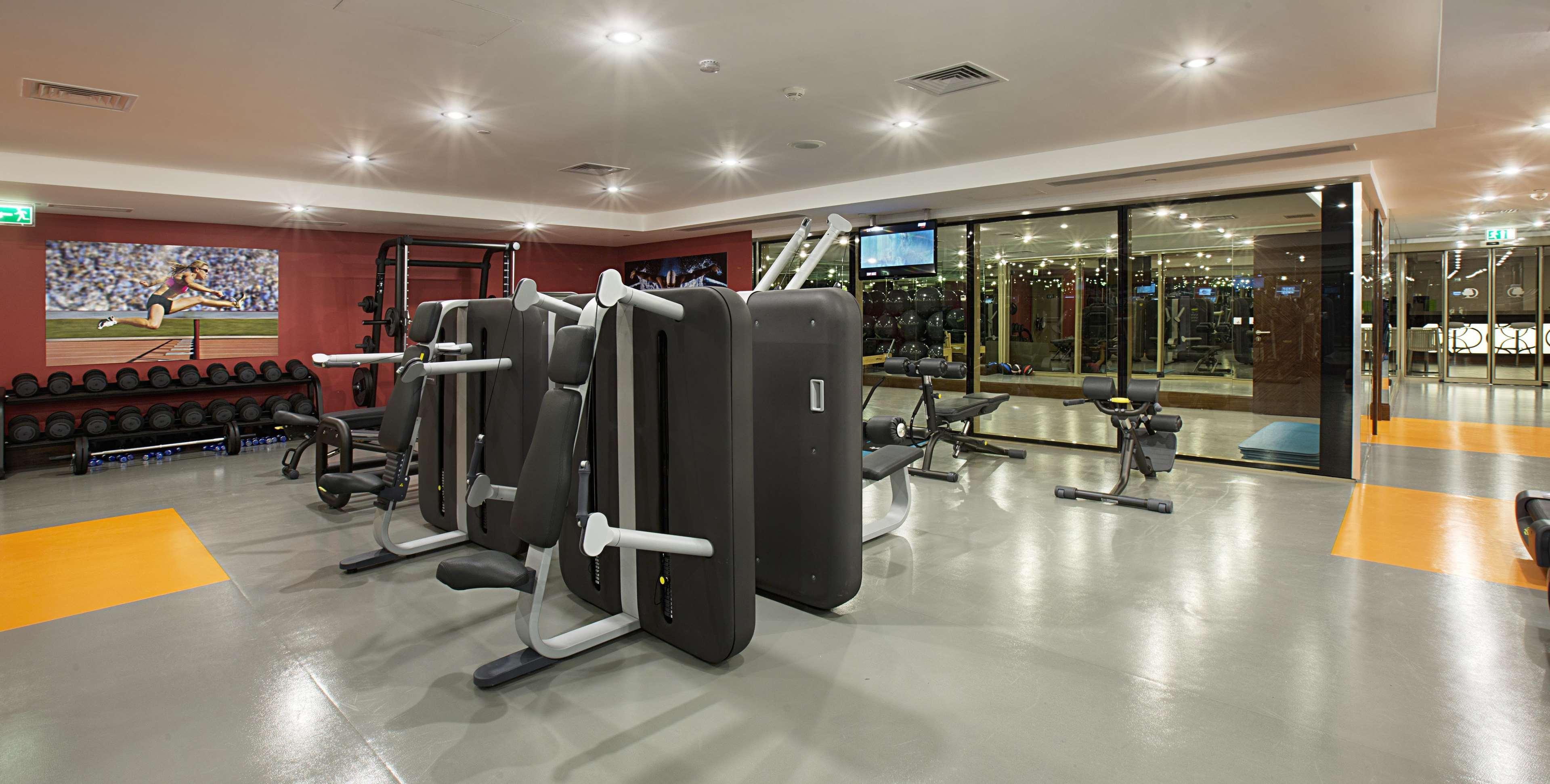 Doubletree By Hilton Istanbul-Avcilar Hotel Exterior photo The gym at the hotel