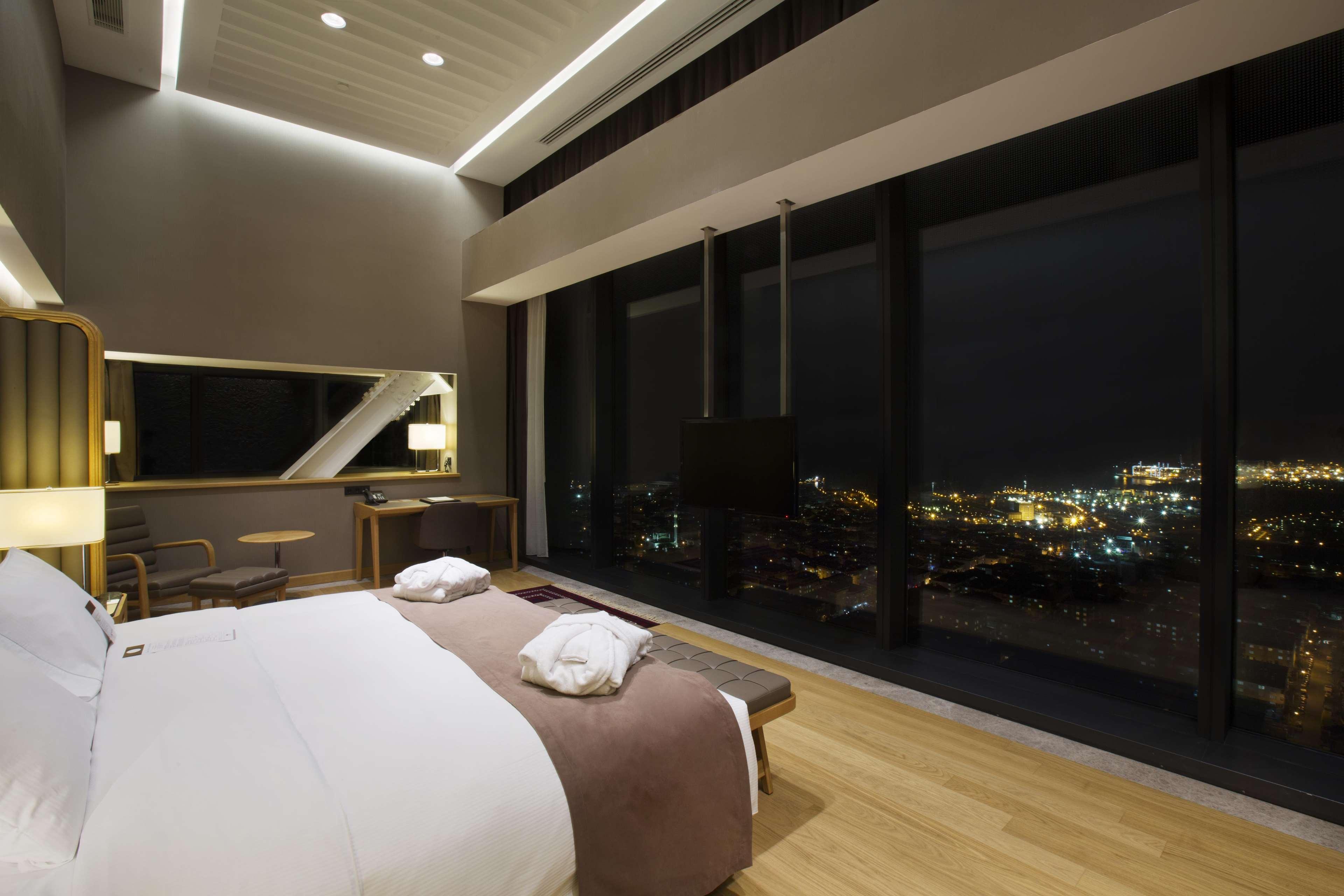 Doubletree By Hilton Istanbul-Avcilar Hotel Exterior photo A bedroom at the hotel
