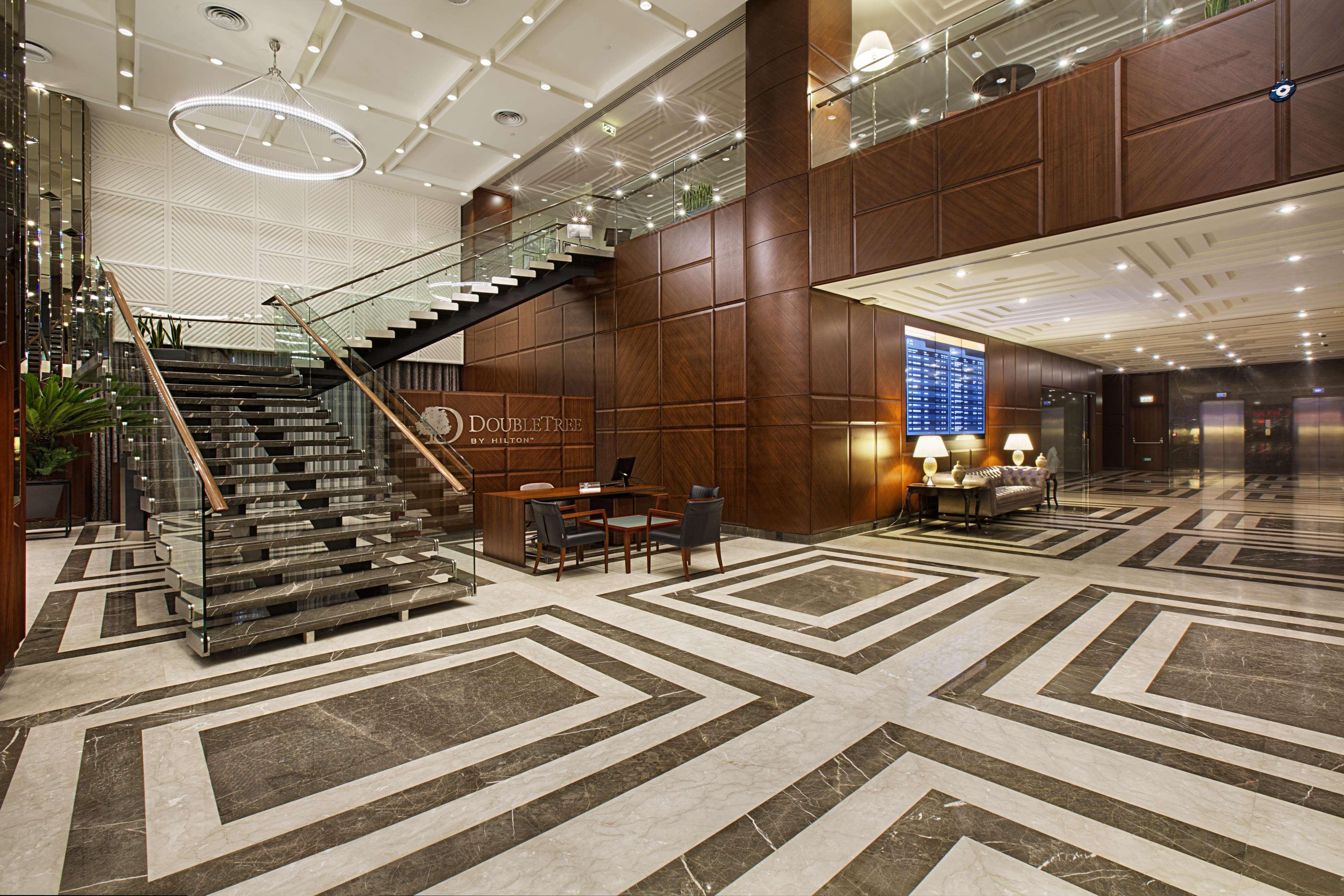 Doubletree By Hilton Istanbul-Avcilar Hotel Exterior photo Lobby