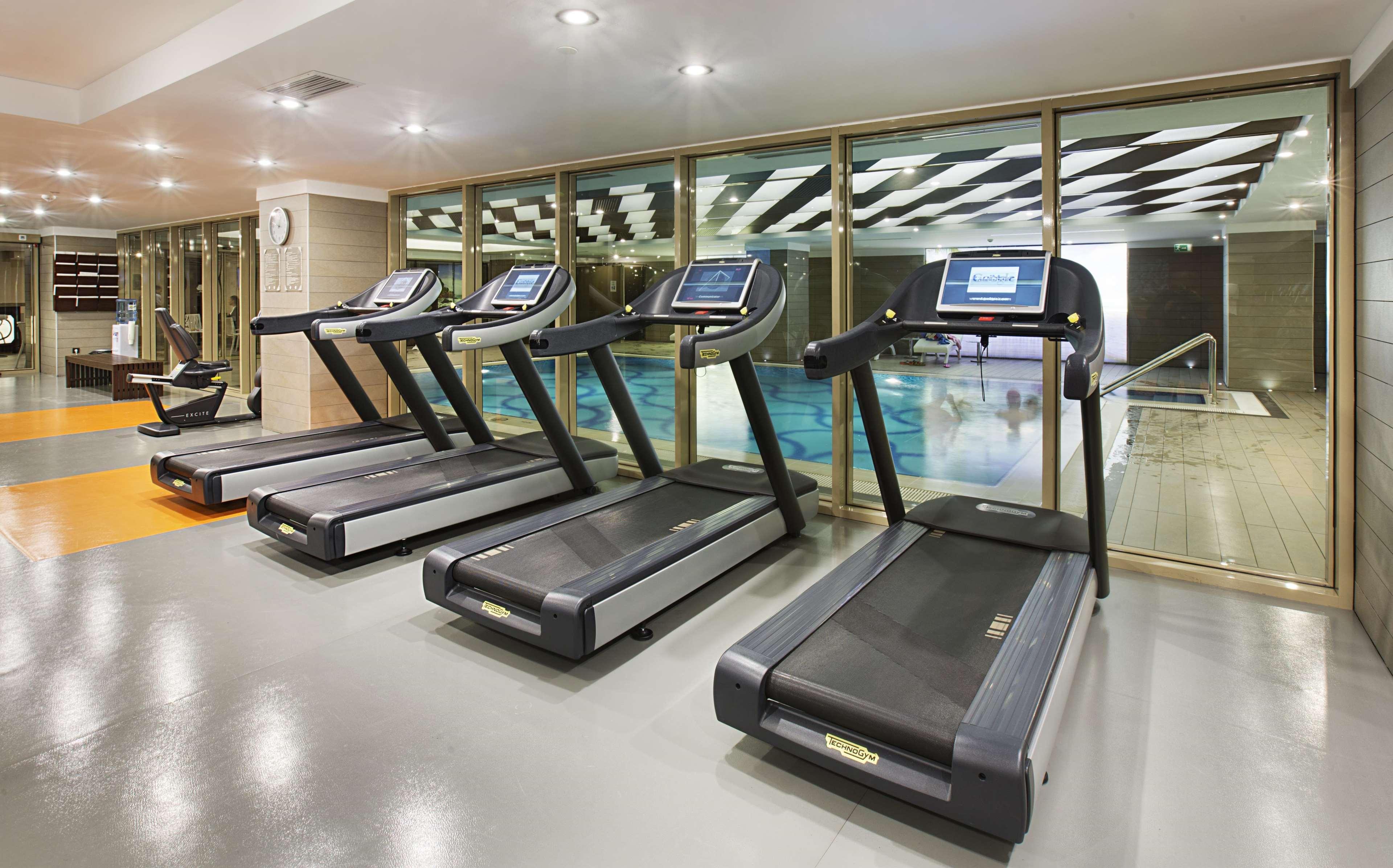 Doubletree By Hilton Istanbul-Avcilar Hotel Exterior photo Treadmills