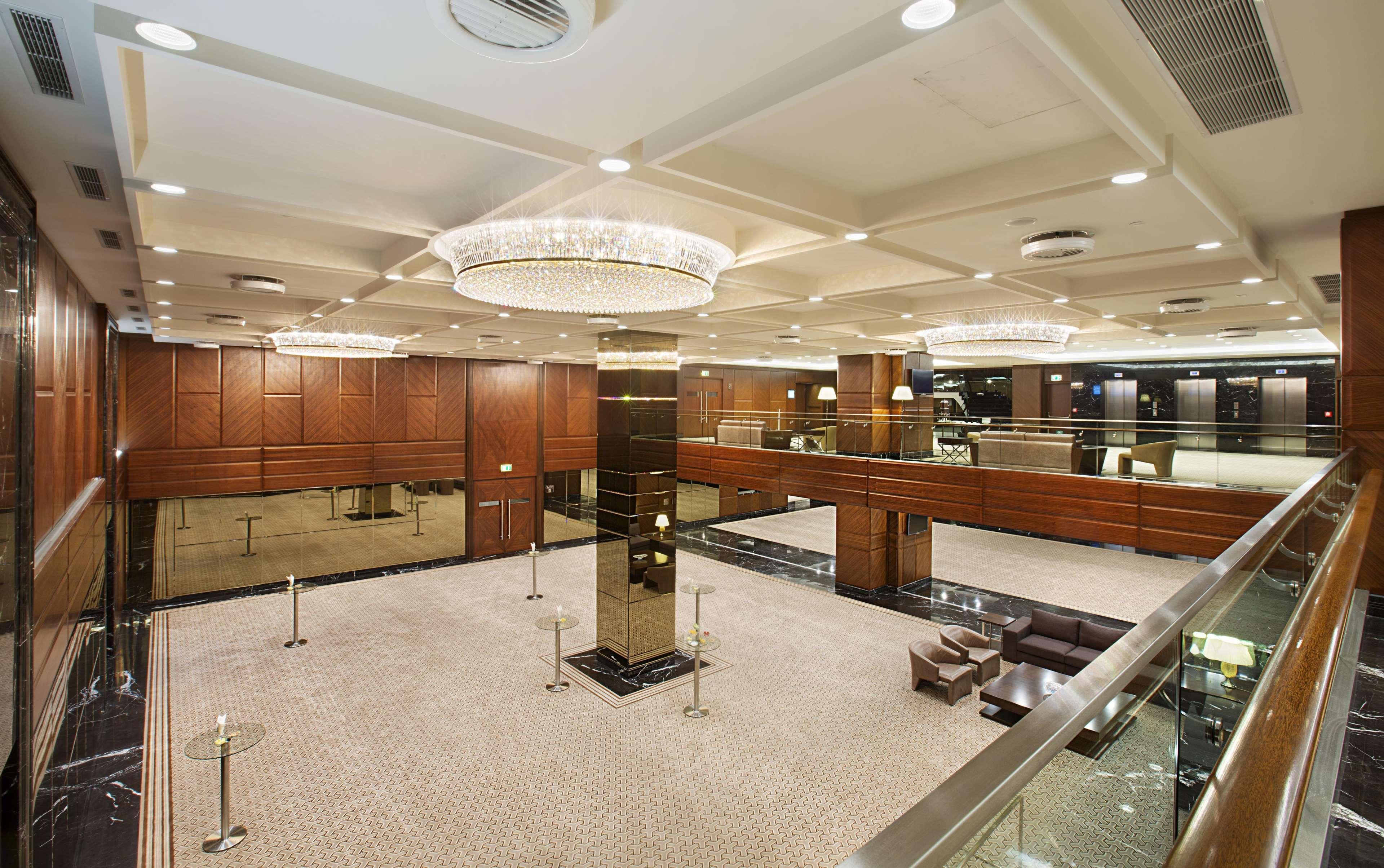 Doubletree By Hilton Istanbul-Avcilar Hotel Exterior photo The lobby of the hotel