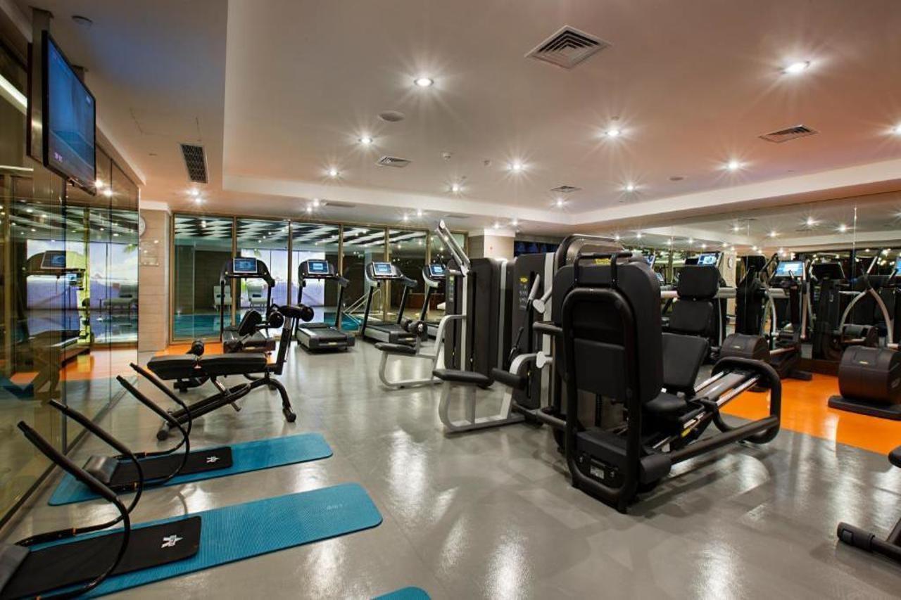 Doubletree By Hilton Istanbul-Avcilar Hotel Exterior photo The gym at the hotel