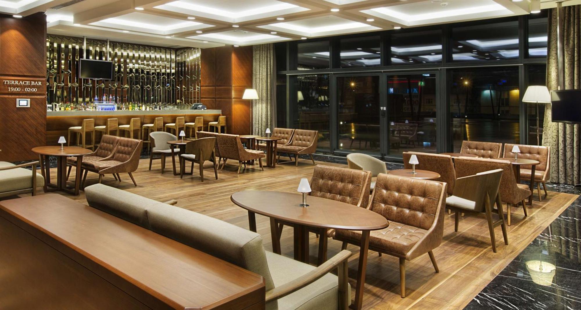 Doubletree By Hilton Istanbul-Avcilar Hotel Exterior photo The lounge at the airport