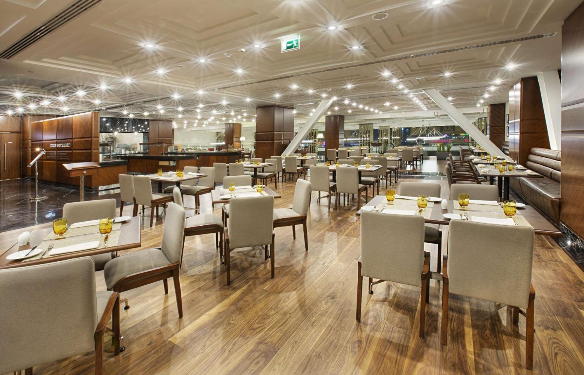 Doubletree By Hilton Istanbul-Avcilar Hotel Exterior photo The lounge at the airport